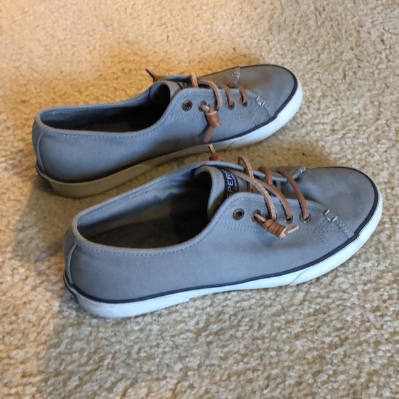 Grey Sperry shoes size 7 - Picture 3 of 5